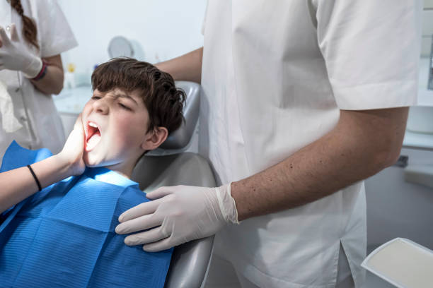 Best Cracked Tooth Emergency Dentist  in Hutchinson, KS